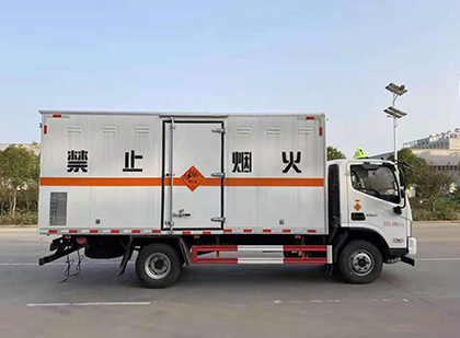 新宾爆破器材运输车